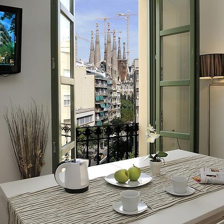 Apart-Suites Hostemplo Barcelona Bagian luar foto