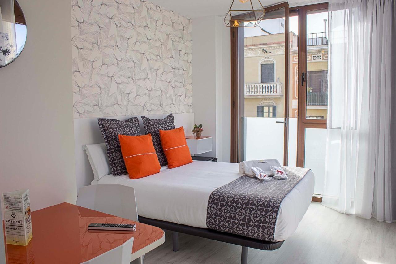 Apart-Suites Hostemplo Barcelona Bagian luar foto